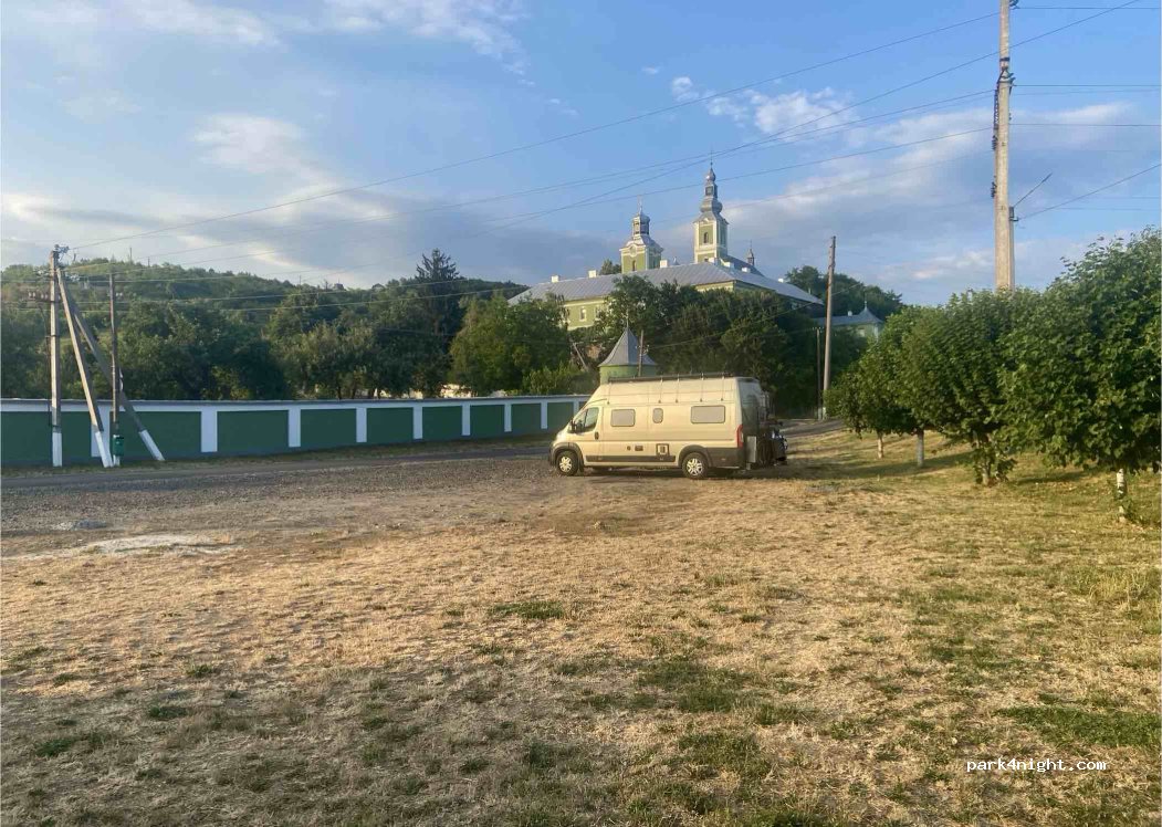 (89611) Mukacheve - 70 Sviato-Mykolaivska Street — foto