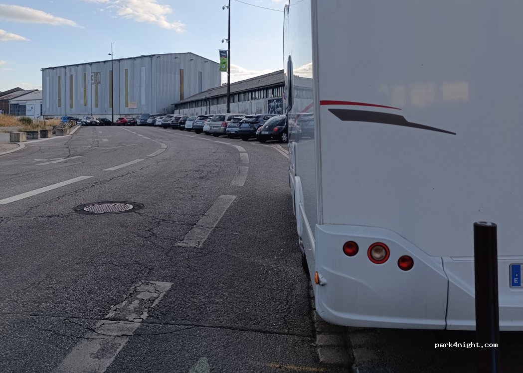 (44200) Nantes - 90 Boulevard de la Prairie au Duc — foto 4