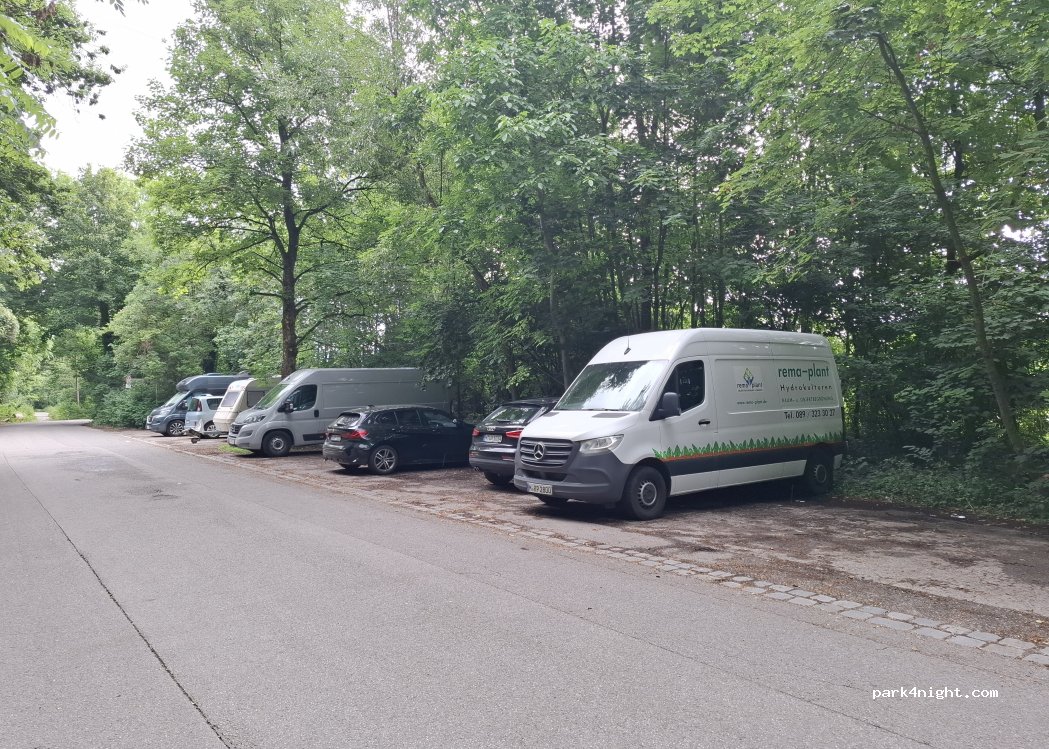 (80939) München - 1 Otto-Sendtner-Straße — foto
