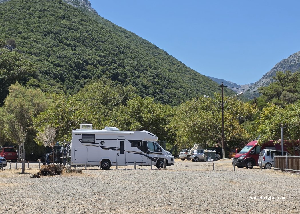 (344 00) Limnionas - Unnamed Road — foto