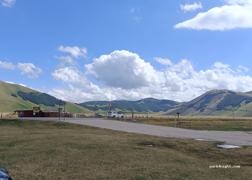 (06046) Norcia - 518 SP477 — foto