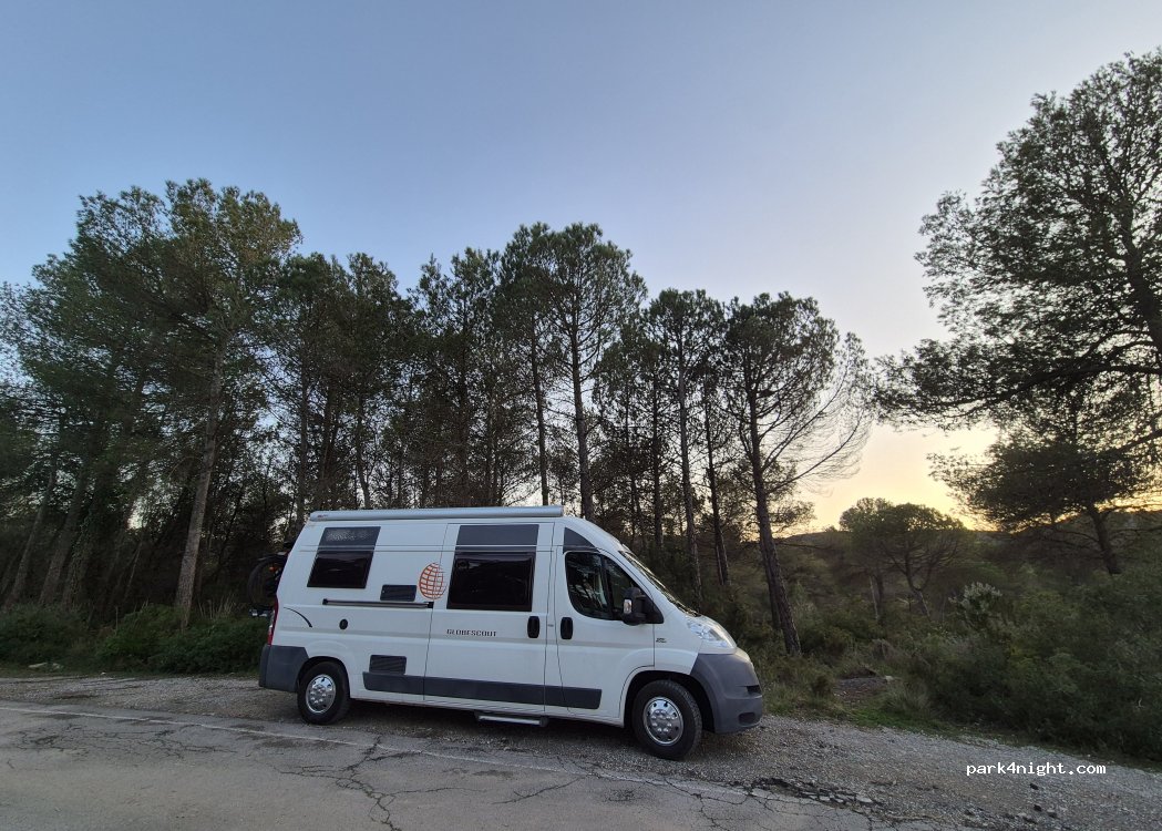 (08859) Begues - 1 Avinguda Roma — foto