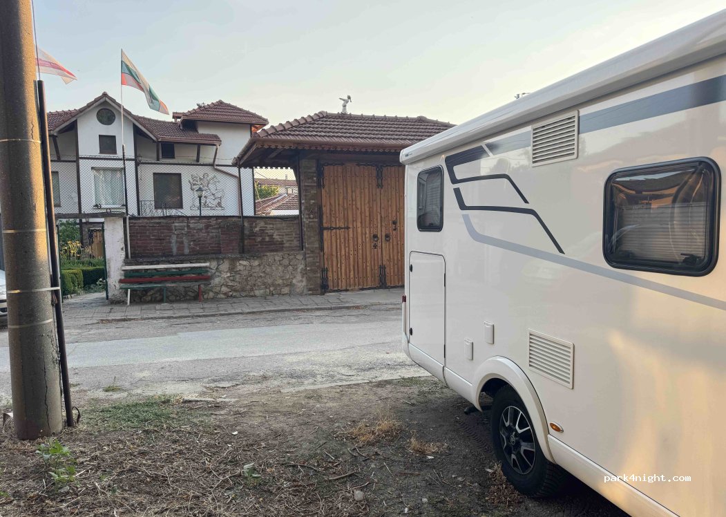 (4224) Plovdiv - 37 улица Александър Стамболийски — foto