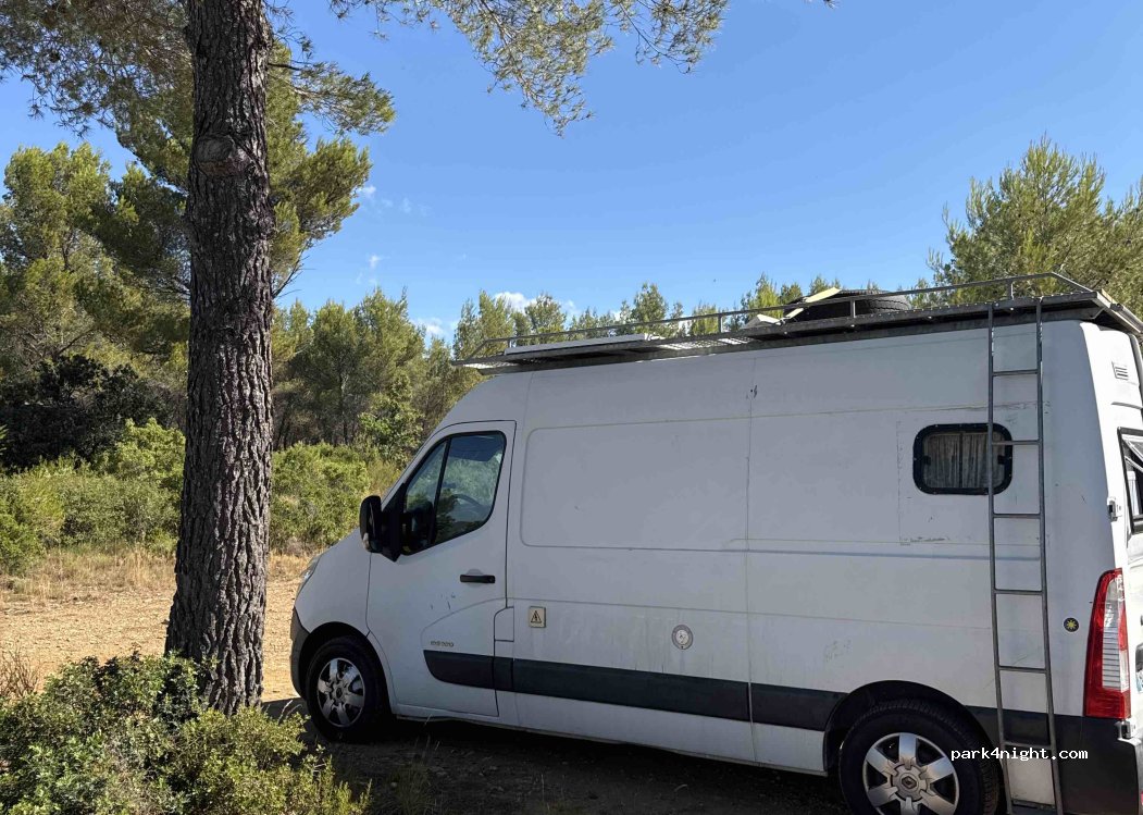(83330) Le Beausset - 161 Chemin de la Gueirarde — foto