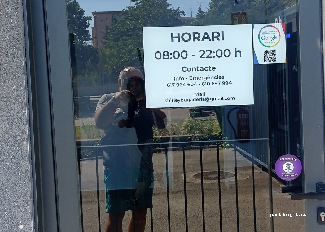 (17600) Figueres - 10 Plaza Rec Susanna — foto