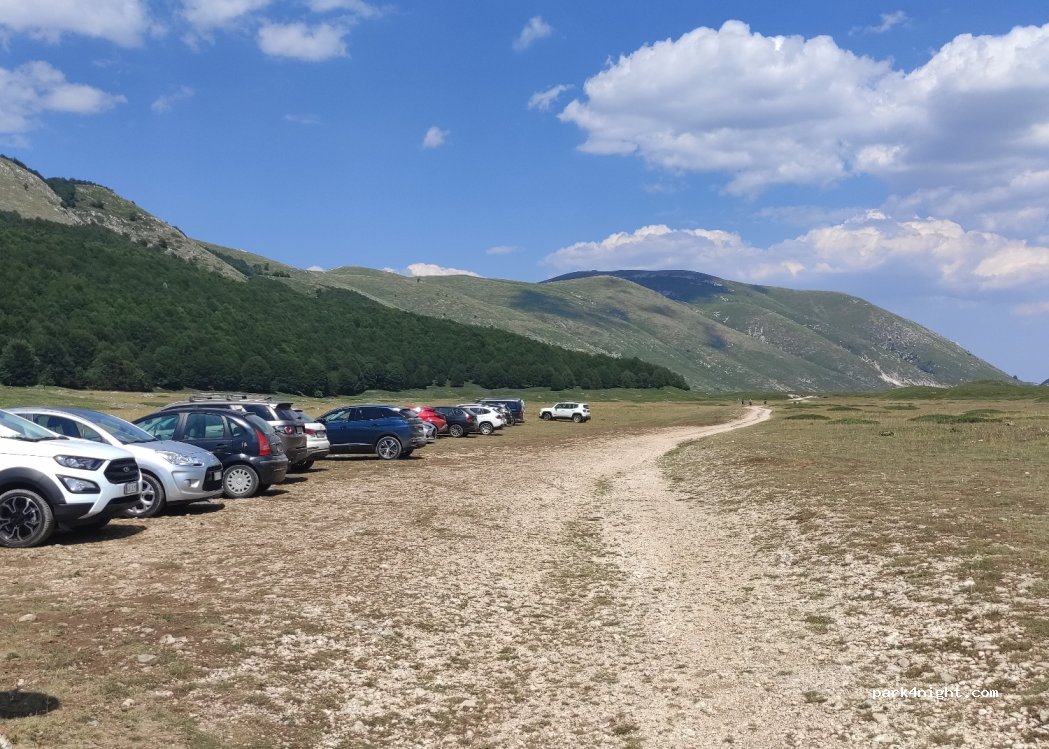 (67048) Rocca di mezzo - Unnamed Road — foto