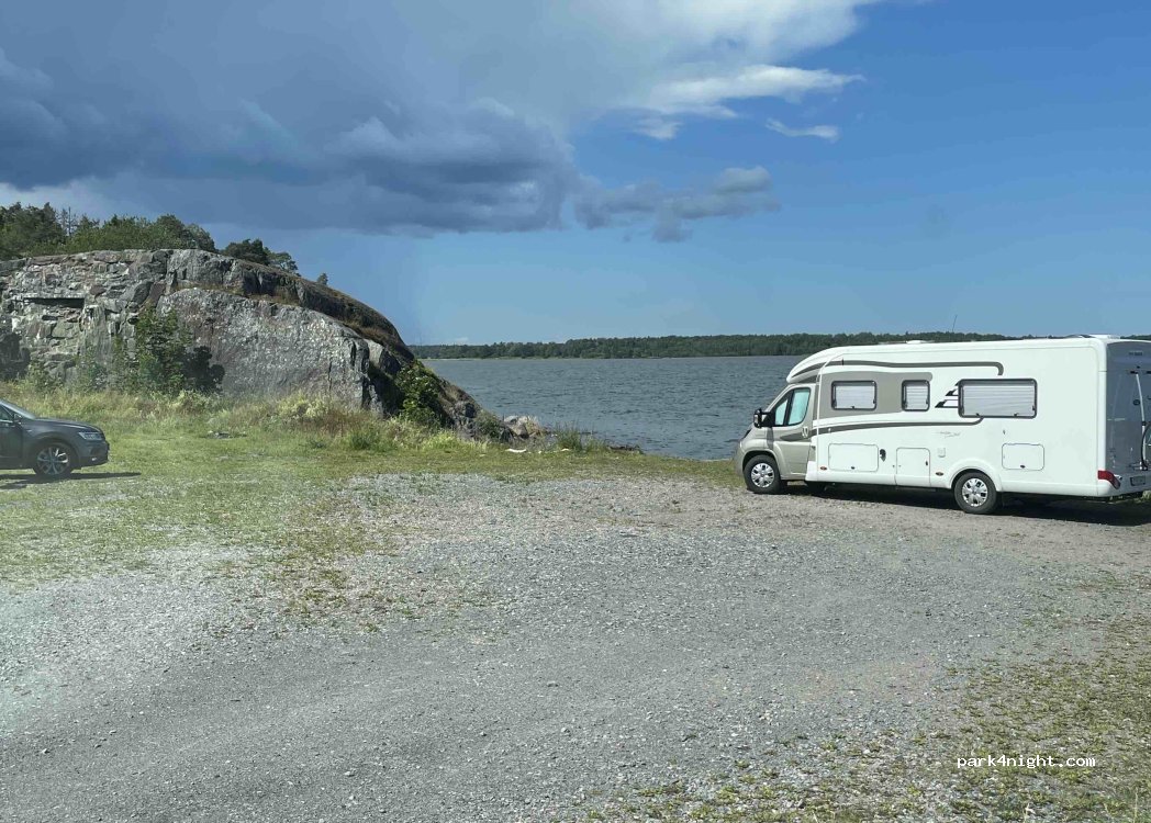 (742 50) Östhammar - 2 Banvägen — foto