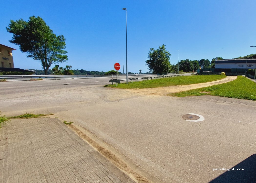 (33769) Castropol - 16A Avenida Galicia — foto 3