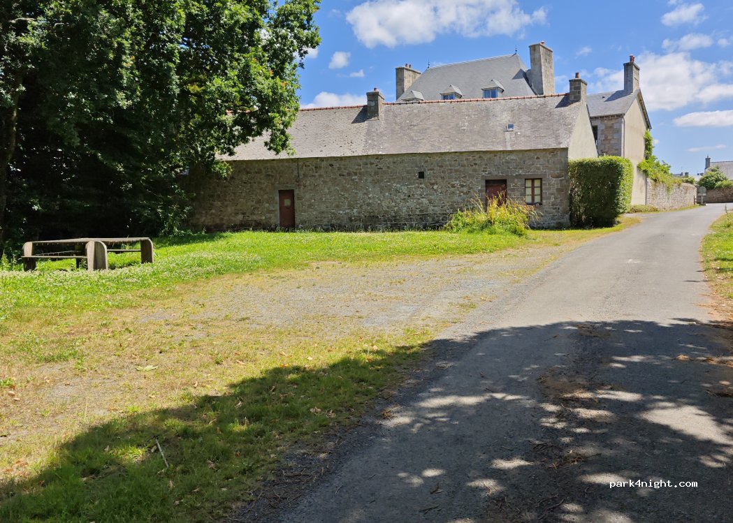 (22140) Tonquédec - 2 Rue de la Fontaine Saint-Gildas — foto