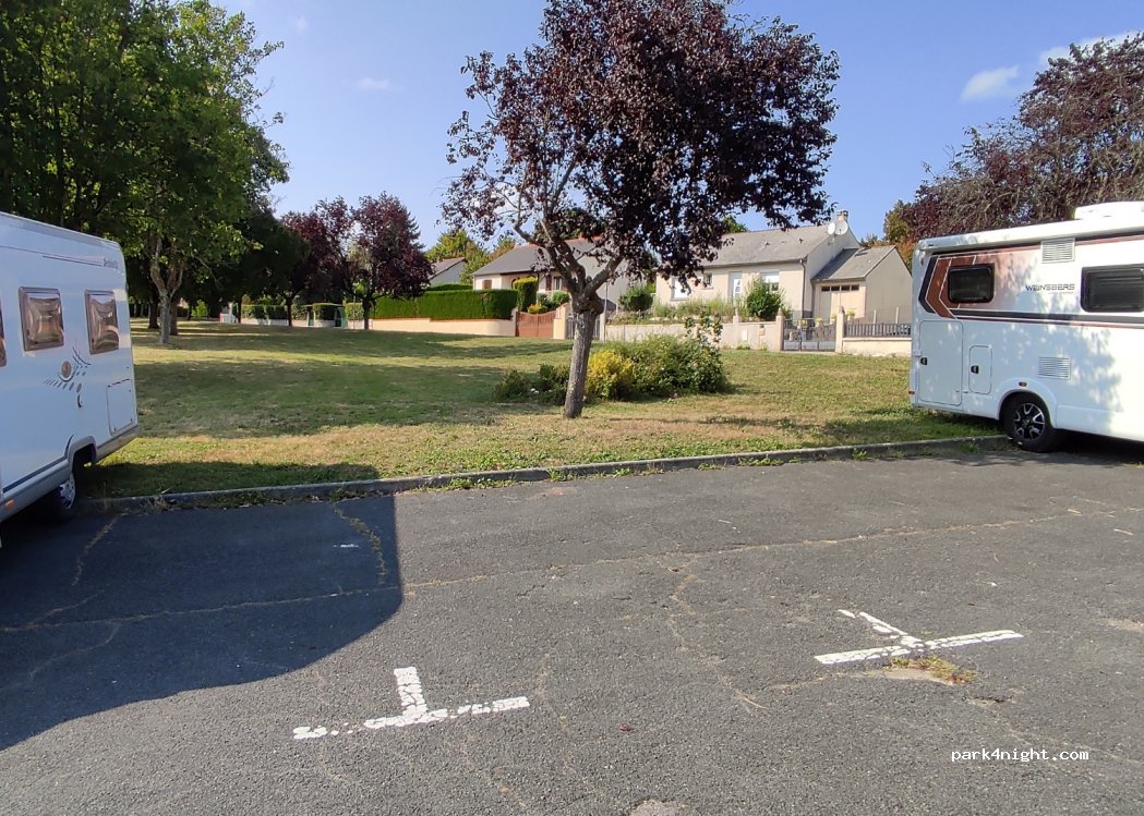 (37190) Azay-le-Rideau - 18 Rue Georges Jehan — foto