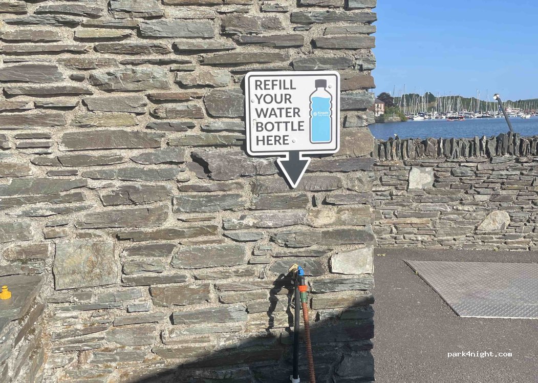 (P17 RK16) Kinsale - Long Quay — foto