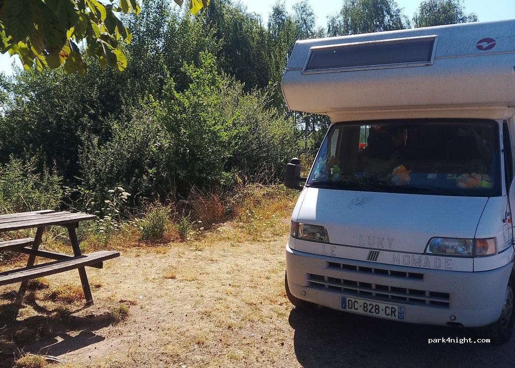 (71210) Saint-Laurent-d'Andenay - — foto