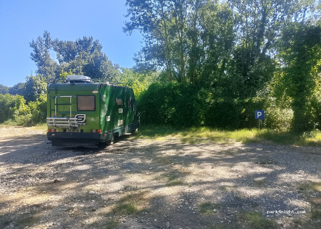 (30126) Tavel - 244 Rue de la Condamine — foto