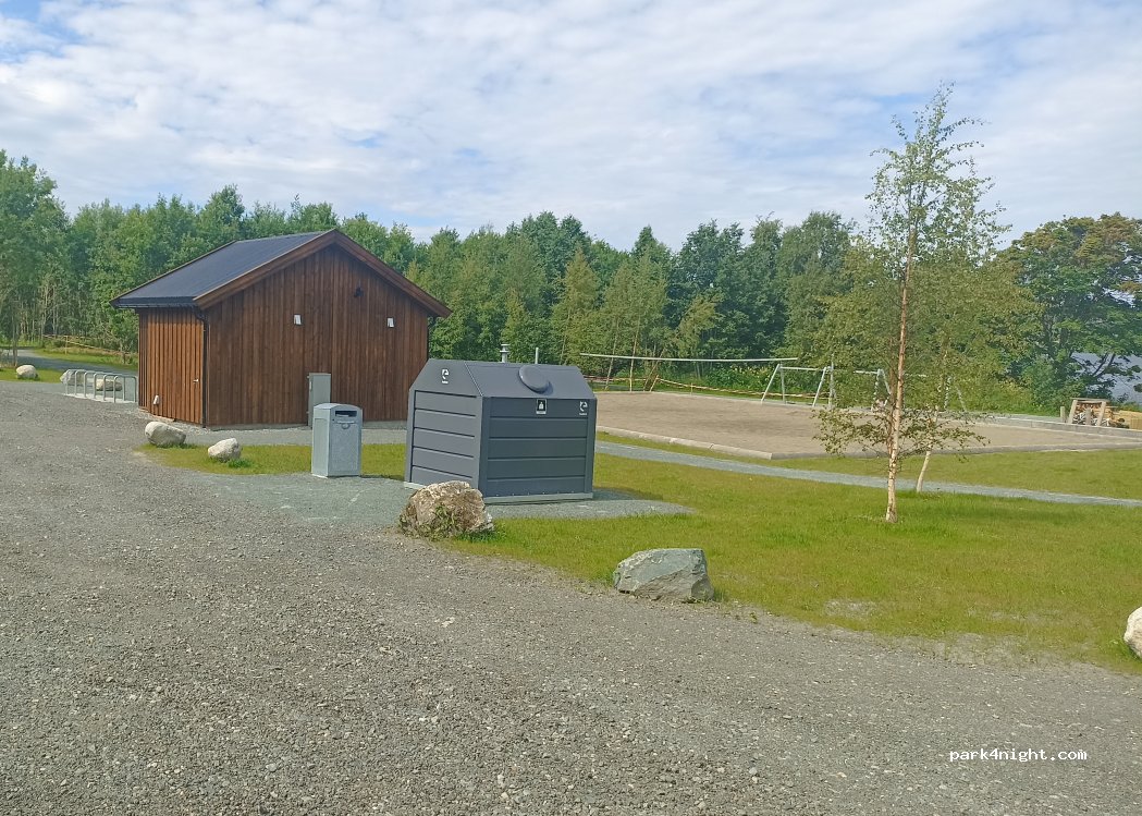 (7350) Buvika - 492 Buvikvegen — foto