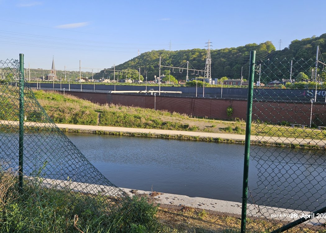 (4031) Liège - 49 Pont de Belle-Île — foto 3