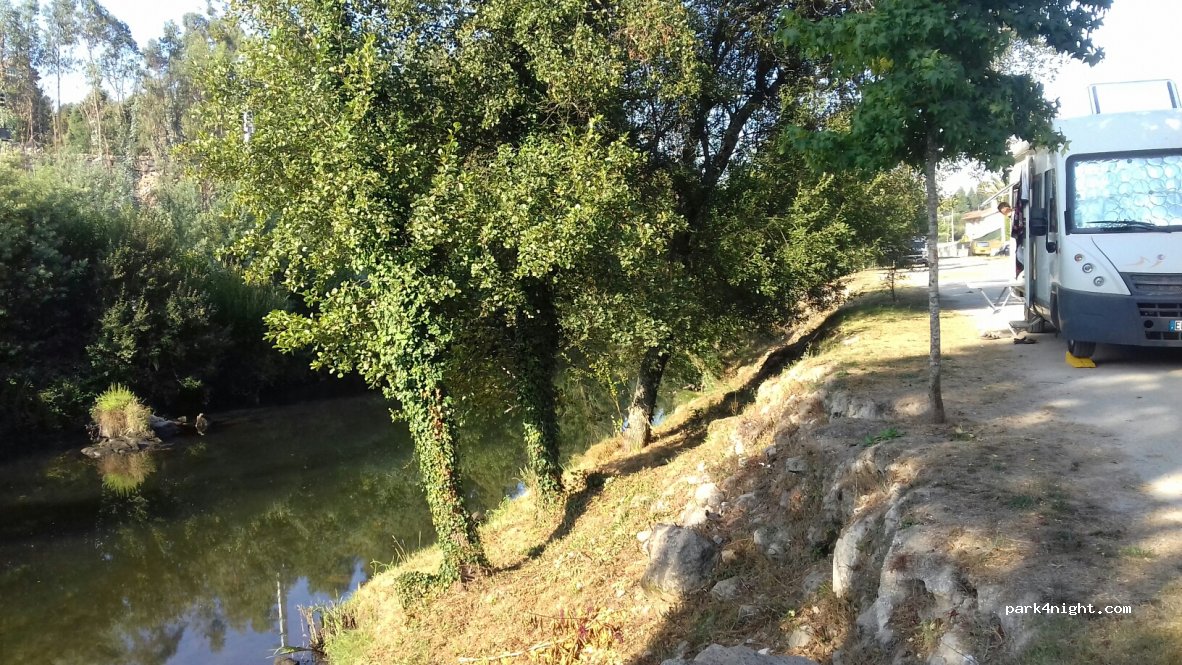 (4830-657) Santo Emilião - 40 Rua da Fábrica — foto 4