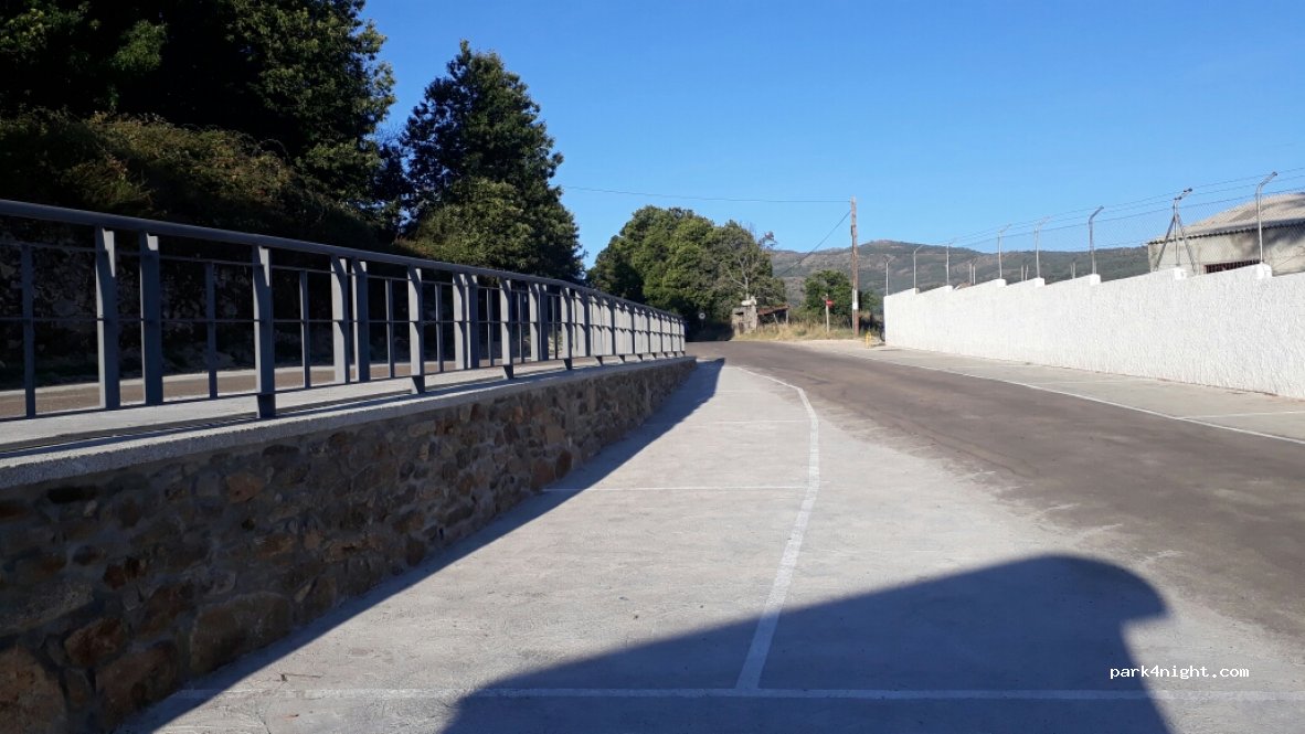 (37710) Candelario - Paseo de Miguel de Unamuno — foto 2