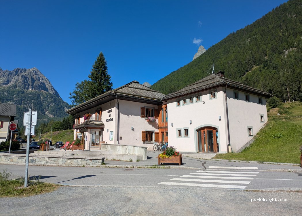 (74660) Vallorcine - 17 Route de L’Église — foto