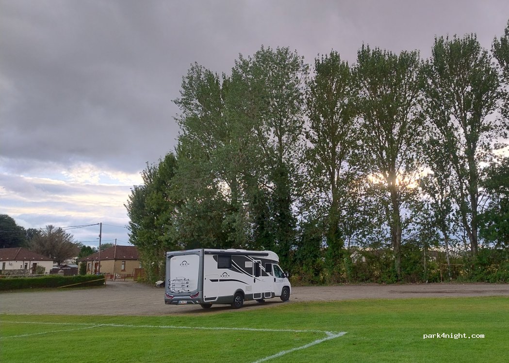 (FK2 8LQ) Airth - 47 Netherby Road — foto