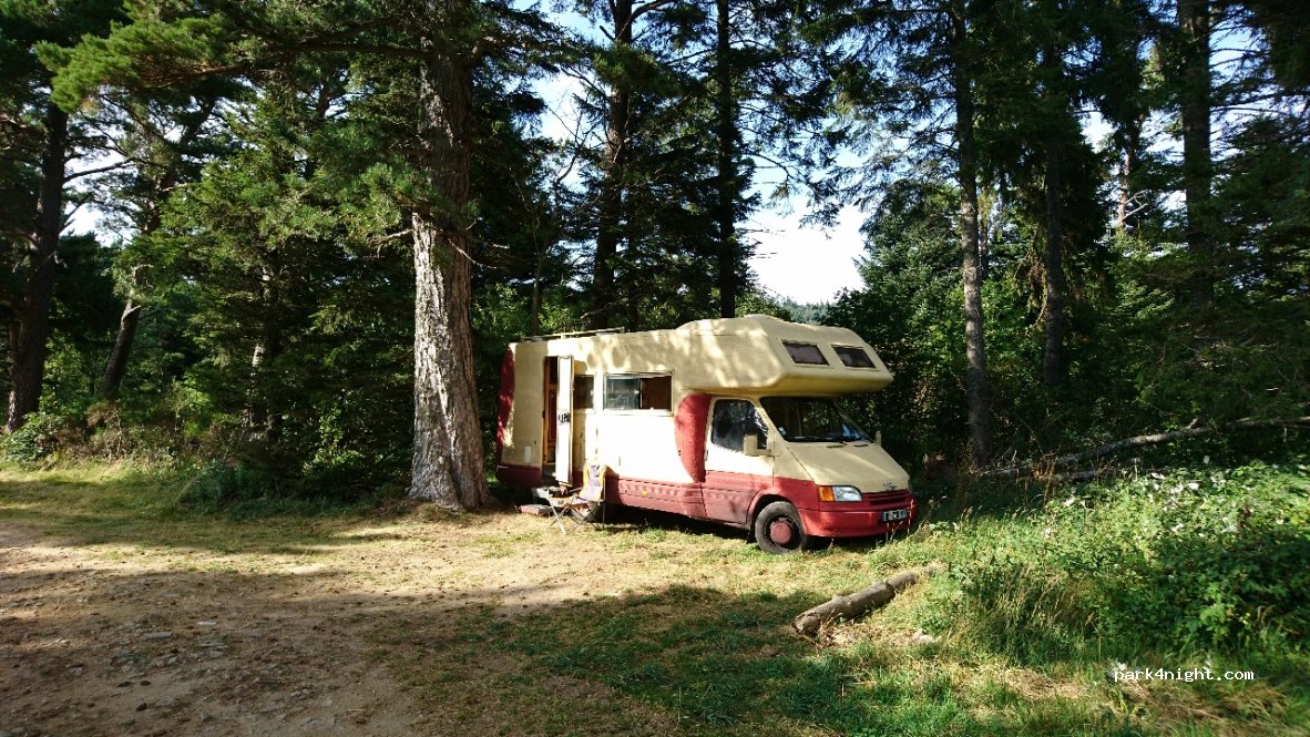 (63790) Chambon-sur-Lac - D996 — foto