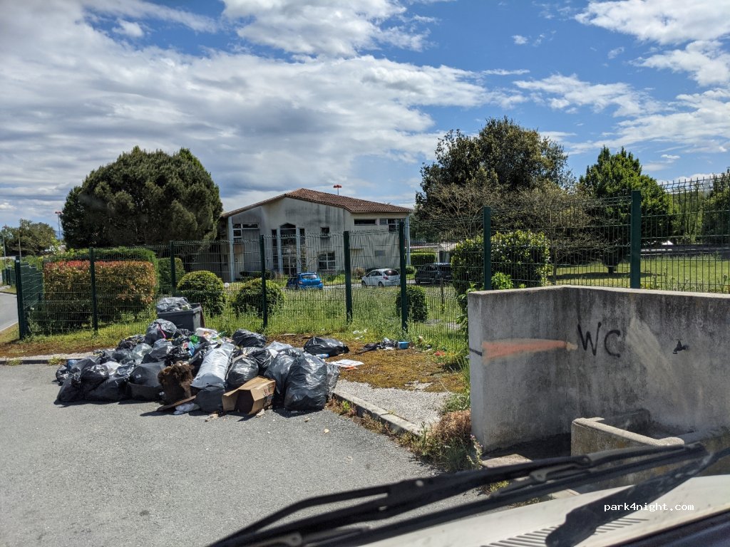 (81100) Castres - 1-3 Rue de l'Industrie — foto 2