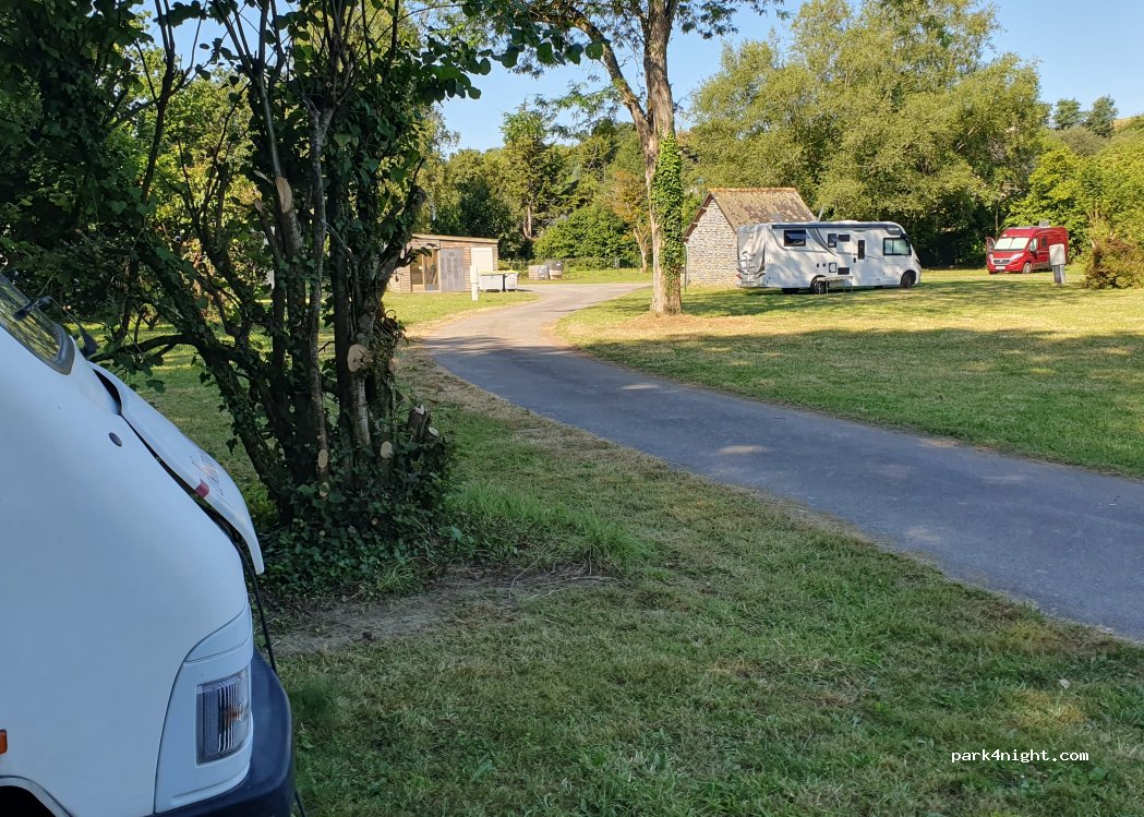 Aire à camper de Pont Coblant Pleyben — foto