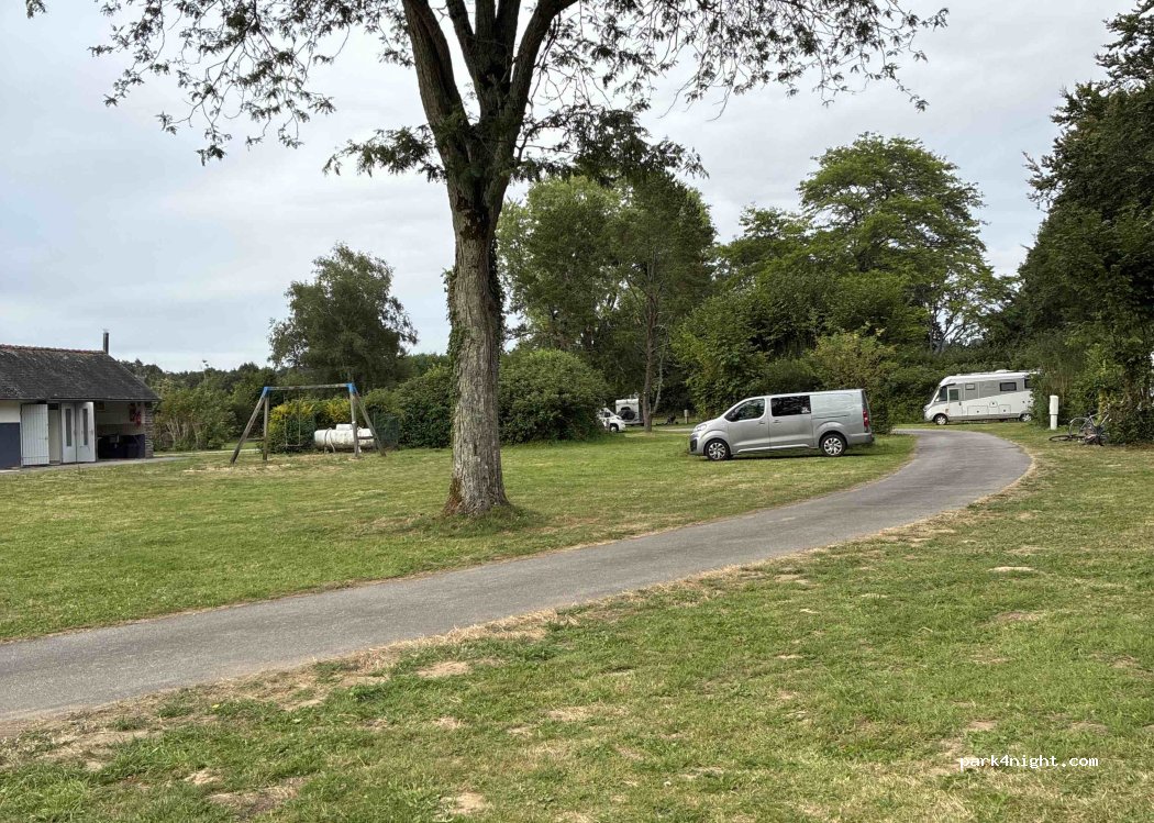Aire à camper de Pont Coblant Pleyben — foto 3