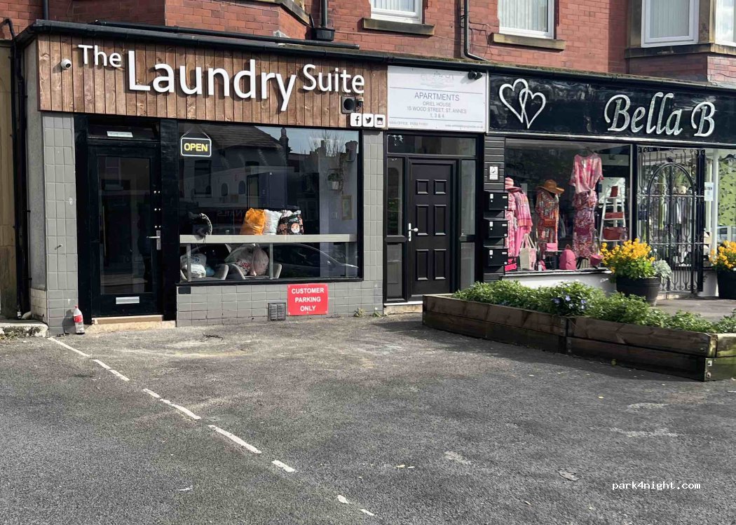 (FY8 1QS) Lytham Saint Annes - 13 Wood Street — foto