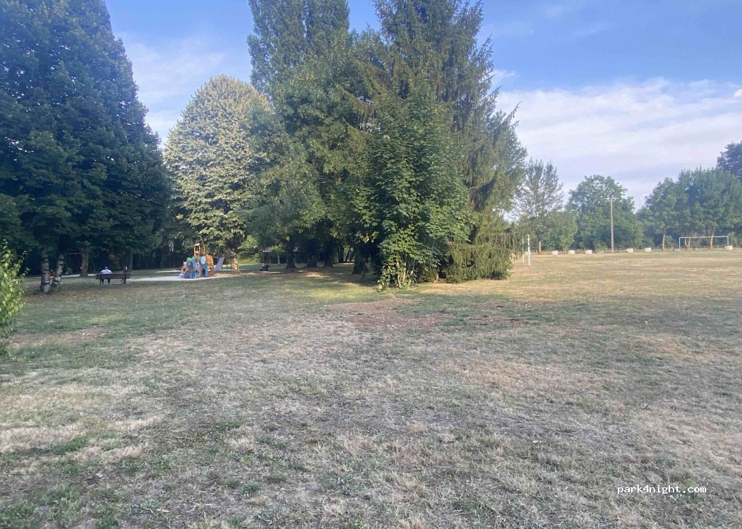 (16600) Magnac-sur-Touvre - 12 Rue Pierre de Coubertin — foto 2