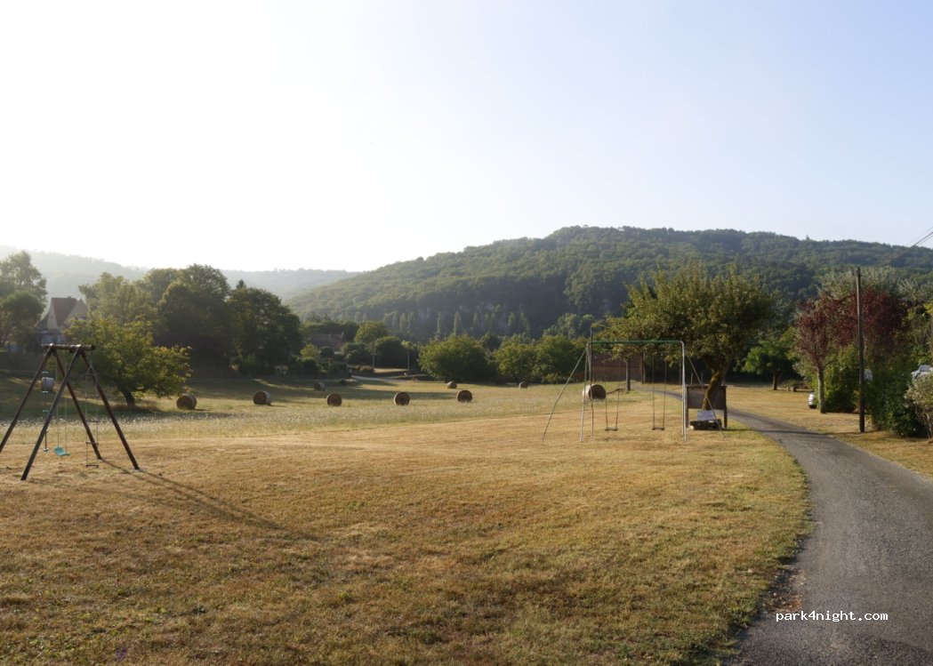 Camping Le Tilleul - 3 étoiles (ancien Camping Bouyssou) — foto 3