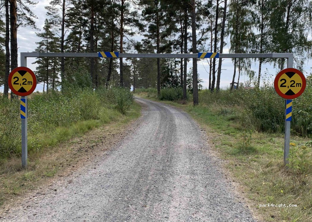 (566 93) Habo - Unnamed Road — foto 2