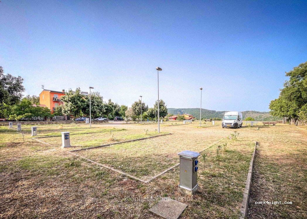 (08030) Sadali - 1 Via Tocco — foto