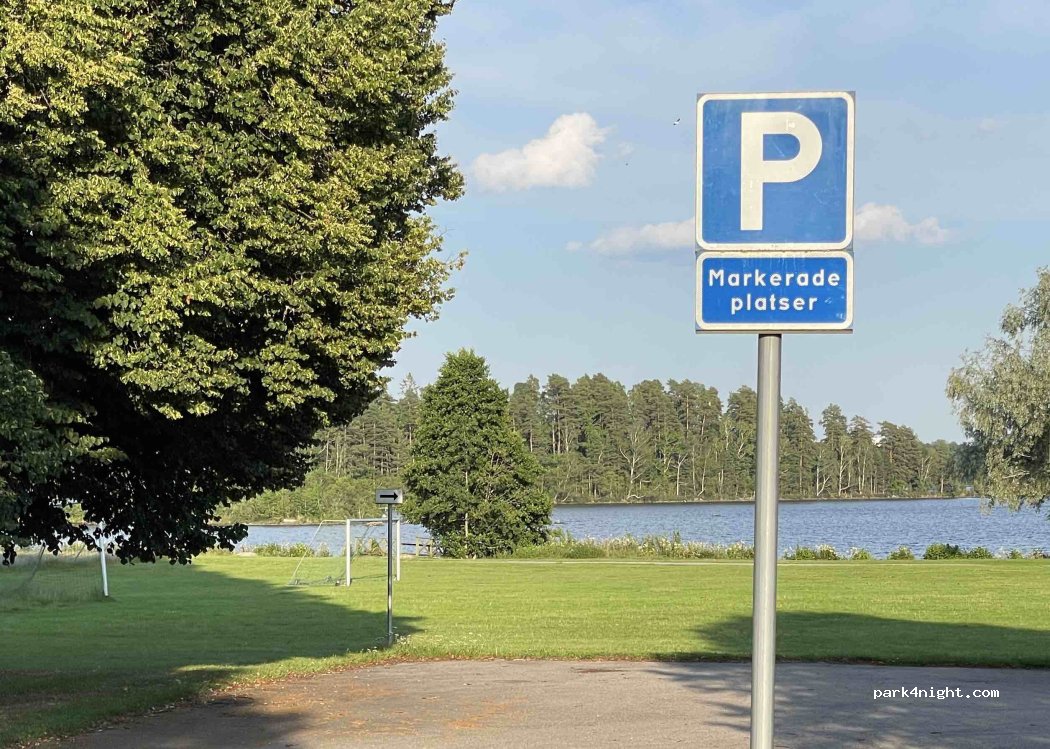 (352 50) Växjö - 13 Helgövägen — foto