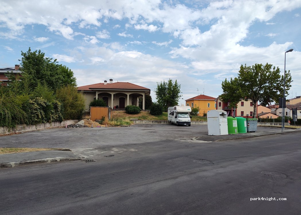 (43010) Fontevivo - 113 Strada Provinciale Busseto — foto