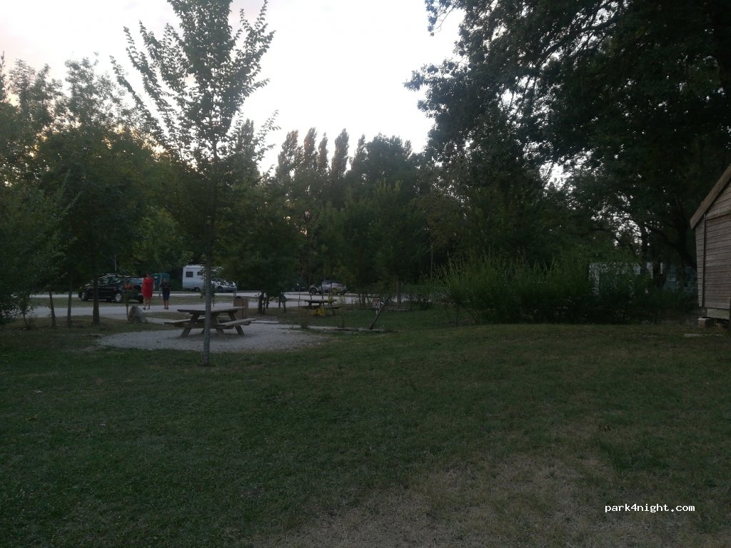 (16570) Marsac - Route des Ponts — foto 2