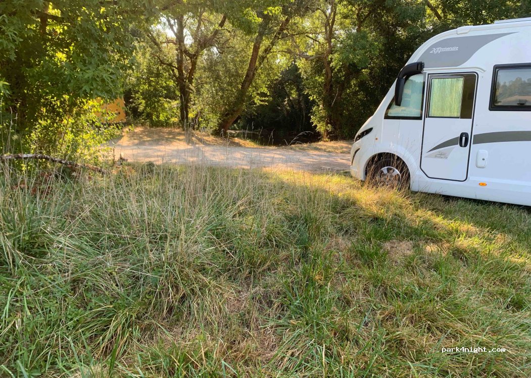(16570) Marsac - Route des Ponts — foto 4
