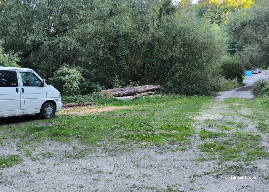 (381 01) Zlatá Koruna - — foto 2