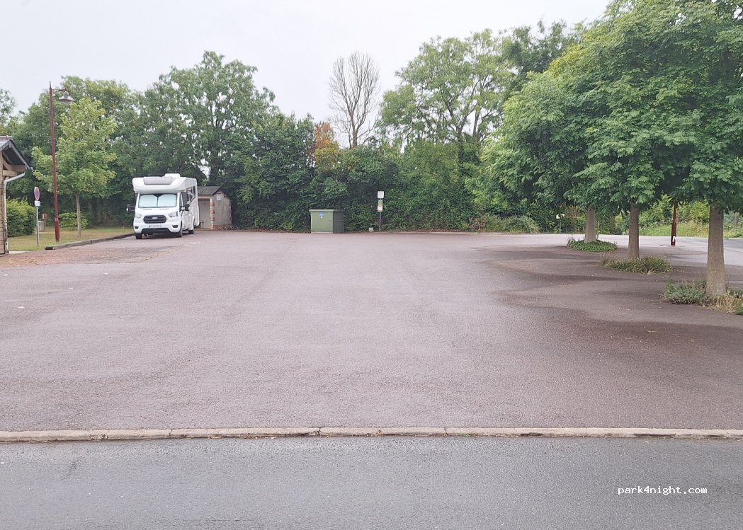 (14400) Blay - 42 Rue du Maréchal Montgomery — foto 2