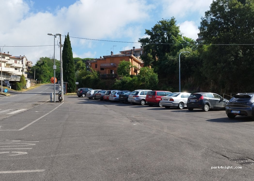 (01015) Sutri - 21 Via G. Cesaroni — foto 2
