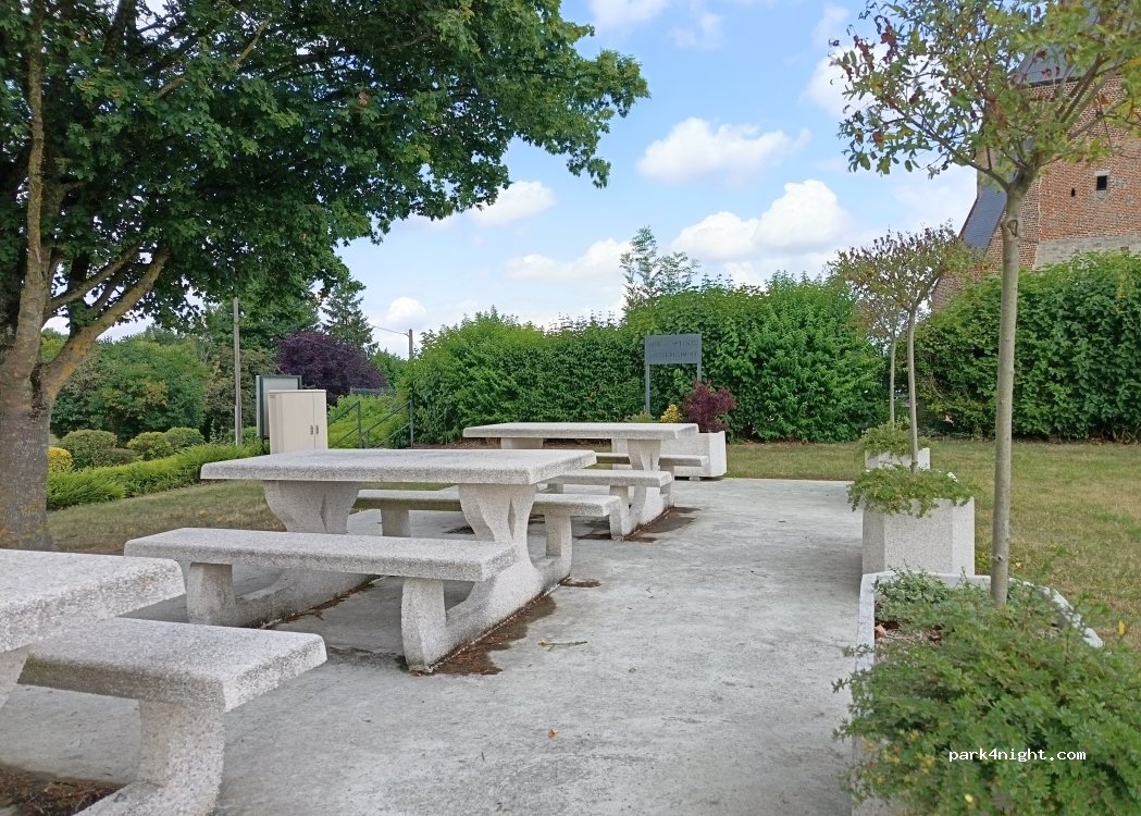 (02120) Flavigny-le-Grand-et-Beaurain - 7 Rue Saint-Médard — foto 3