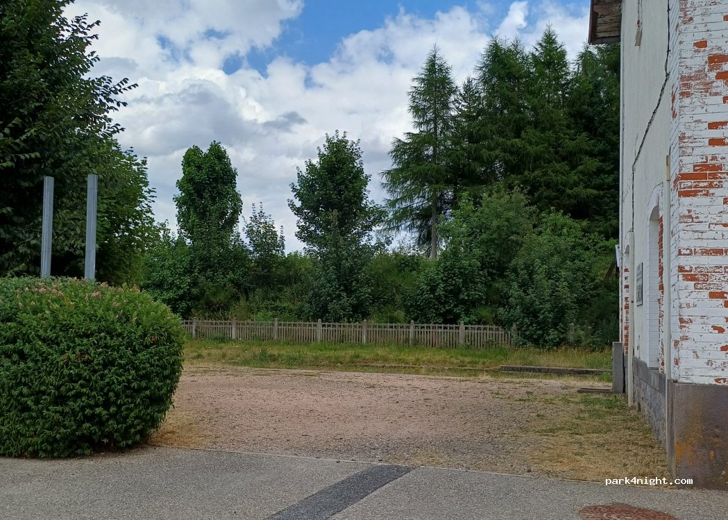 (43160) La Chaise-Dieu - 4 Place de la Gare — foto 2