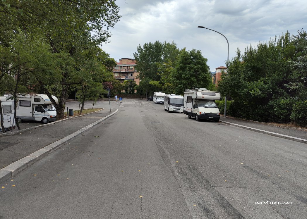 (05100) Terni - 94 Viale Cesare Battisti — foto