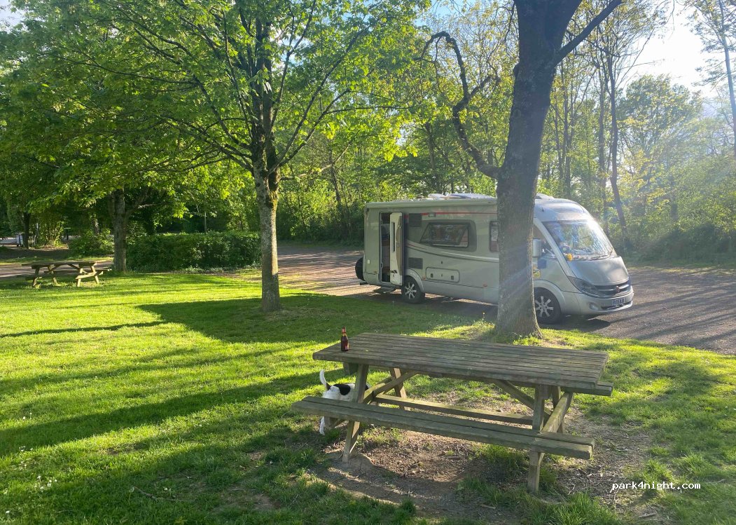 (53230) Cossé-le-Vivien - Rue de la Frénouse — foto 3