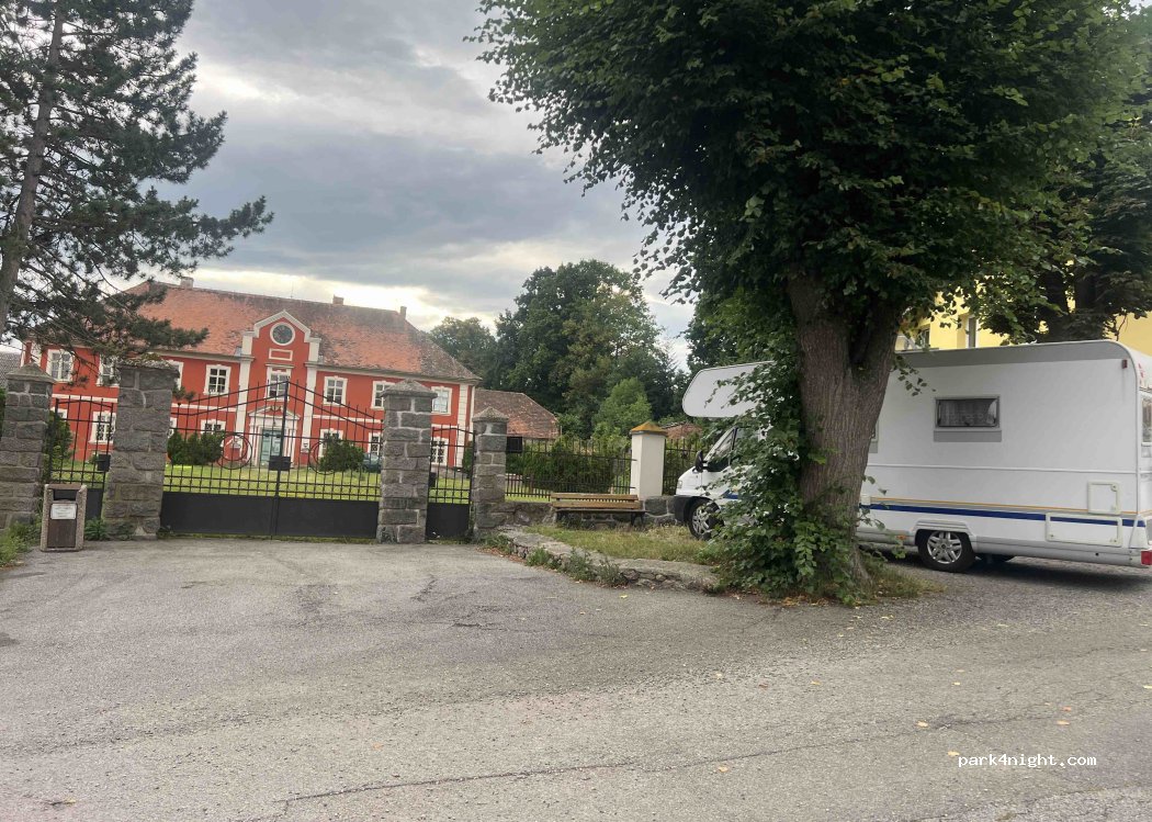 (387 01) Hoštice - Unnamed Road — foto