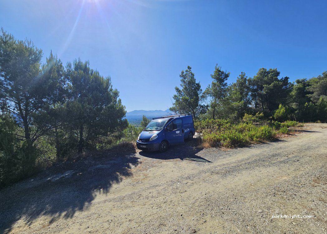 () Kërtushaj - Unnamed Road — foto
