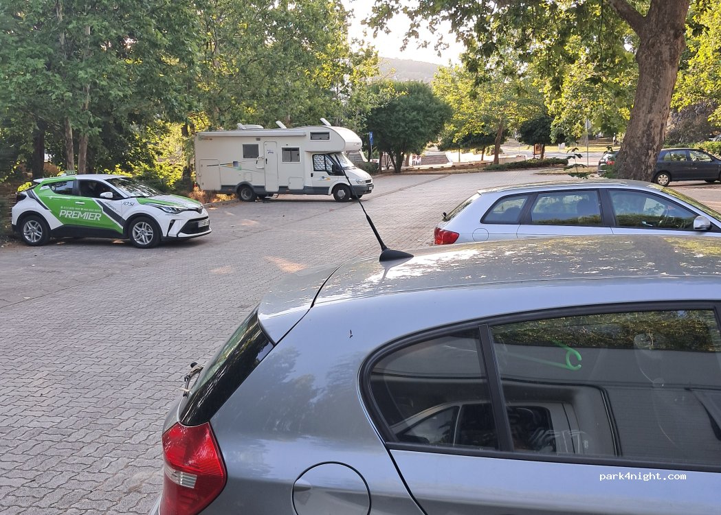 (26300) Vršac - 8 Omladinski trg — foto