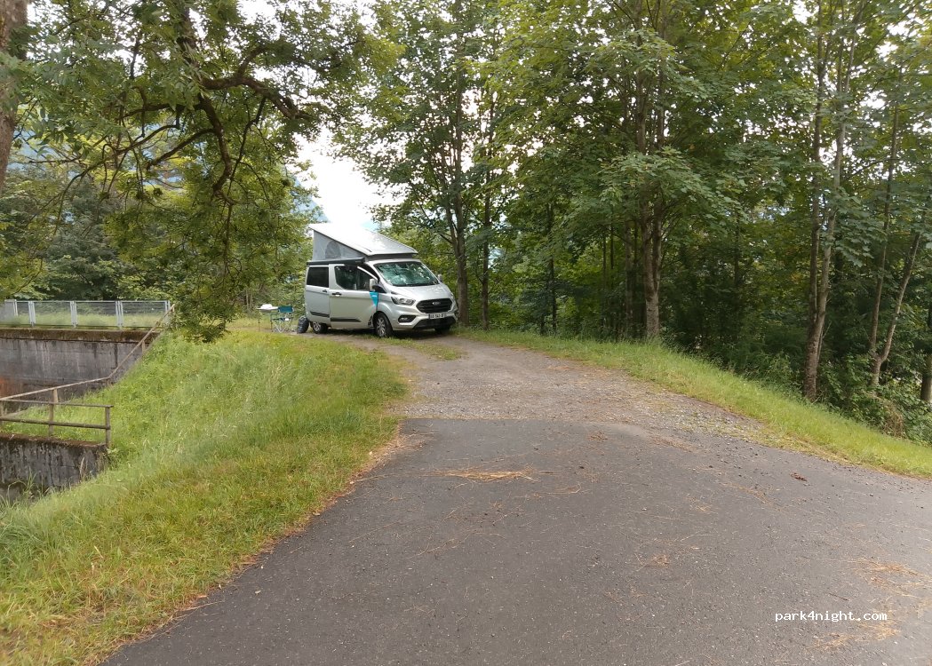 (9495) Triesen - 27 Letzanaweg — foto