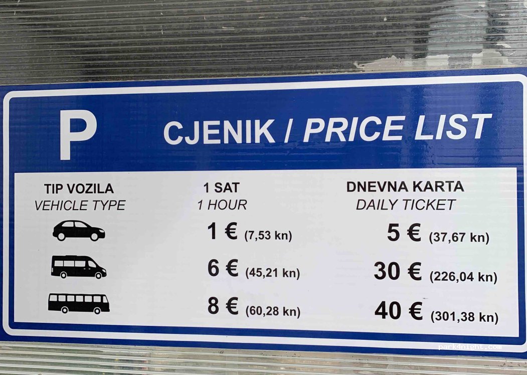 (21220) Trogir - 137 Ulica kneza Trpimira — foto 4