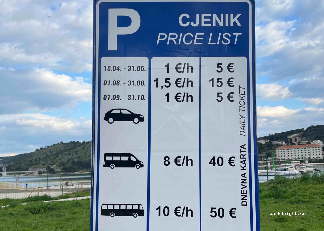 (21220) Trogir - 137 Ulica kneza Trpimira — foto 5