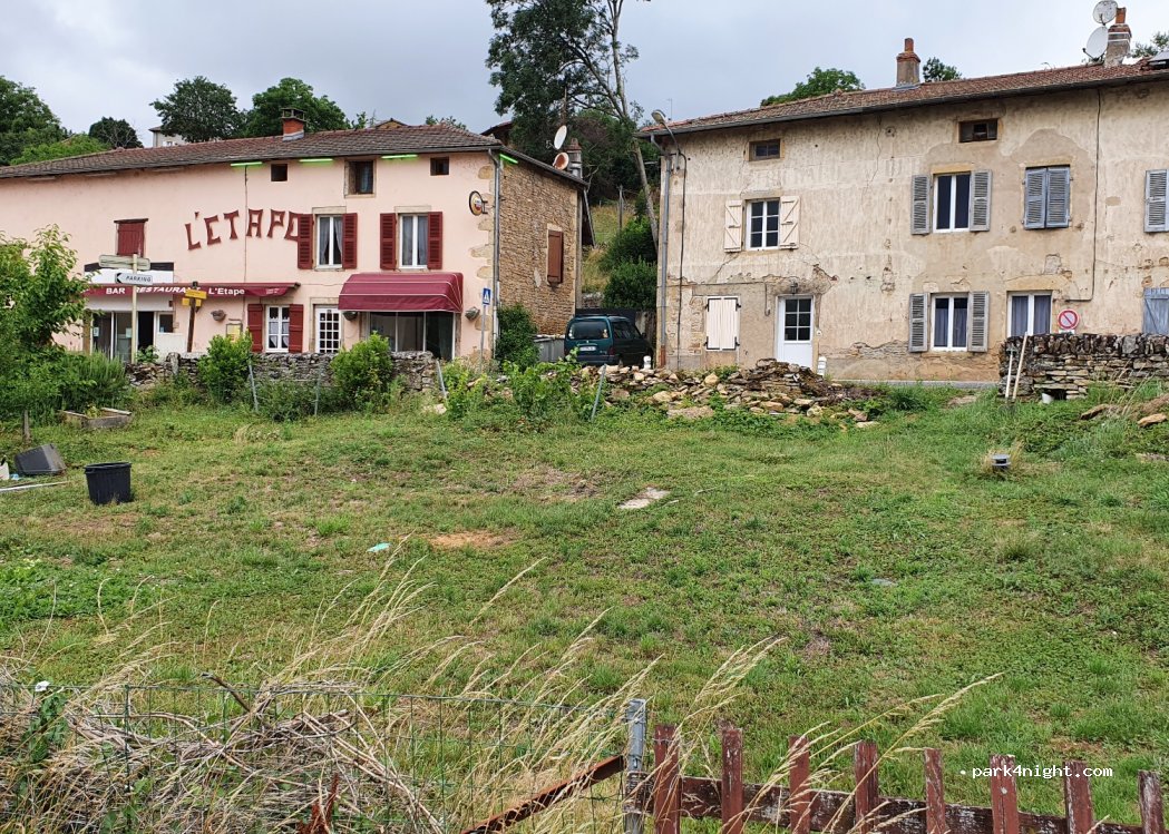 (71520) Clermain - 5 La Garde — foto